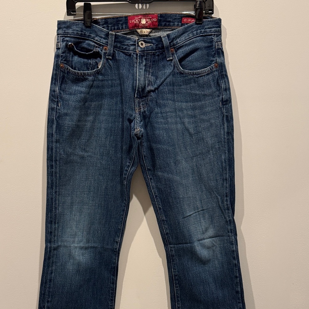 Lucky Brand Men's Classic Blue Straight Jeans